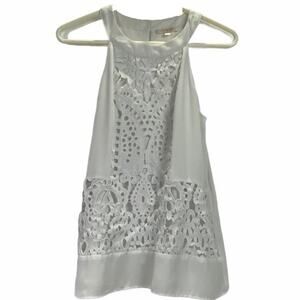 Skies are Blue Sleeveless Bekah Crochet Overlay Halter Blouse Size Small